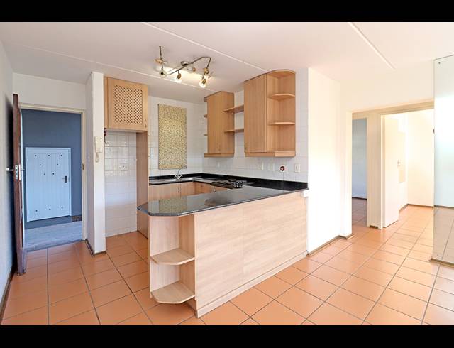 2 BEDROOM TOWNHOUSE FOR SALE IN BEDFORD GARDENS